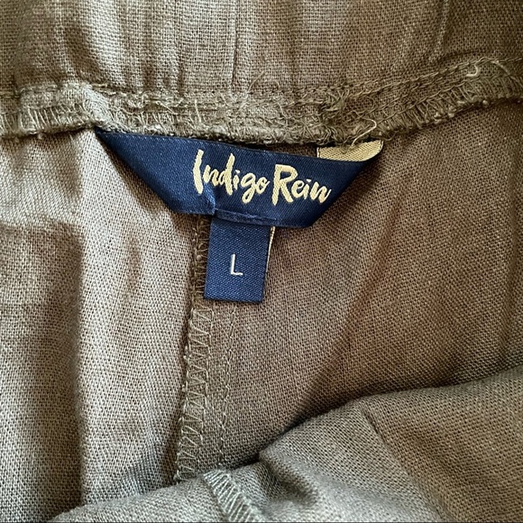 Indigo Rein | Green Paper Bag Waist Shorts - Picture 4 of 5